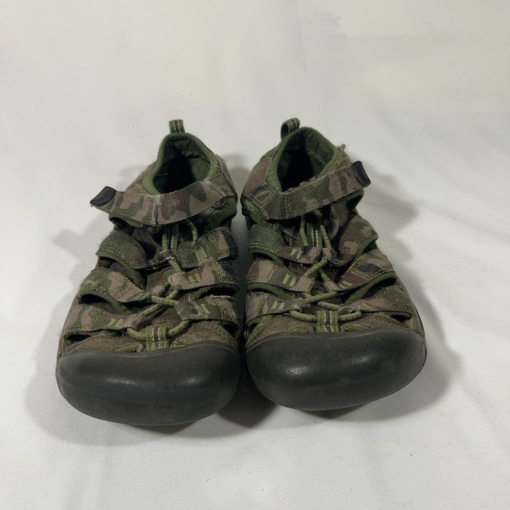 Keen Newport Camo Outdoor Unisex Sandals Comfy Closed Toe Boys Sz 4 Women Sz 7 - Picture 2 of 13